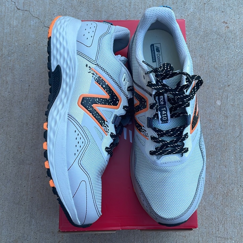 NEW Men's 'New Balance' 410v8 trail Running Shoes - size 10-1/2 4E